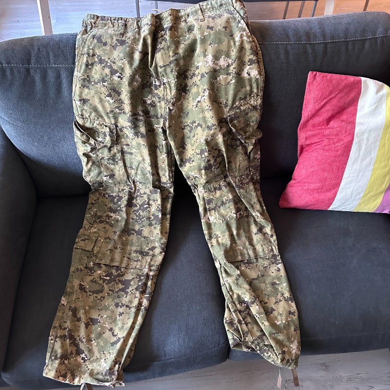 Airsoft trui en broek (invader gear maat xl)
