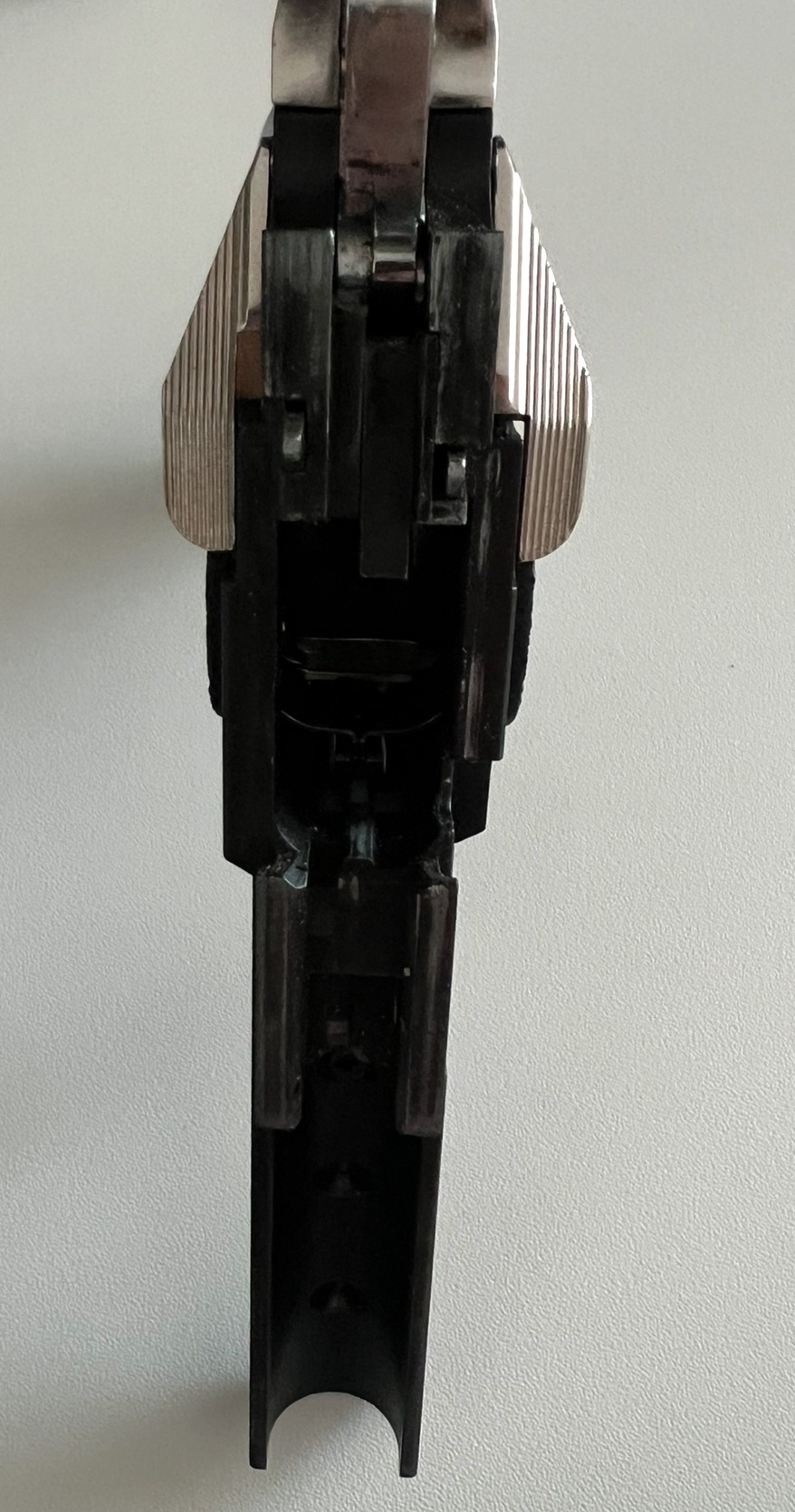 Tokyo  marui hi capa met magazijnen en adapter