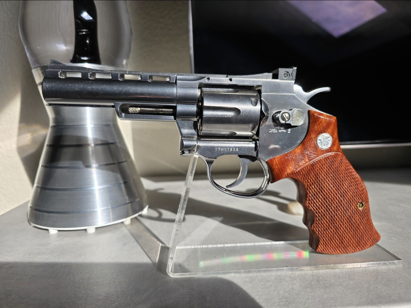 Dan wesson met houten grip