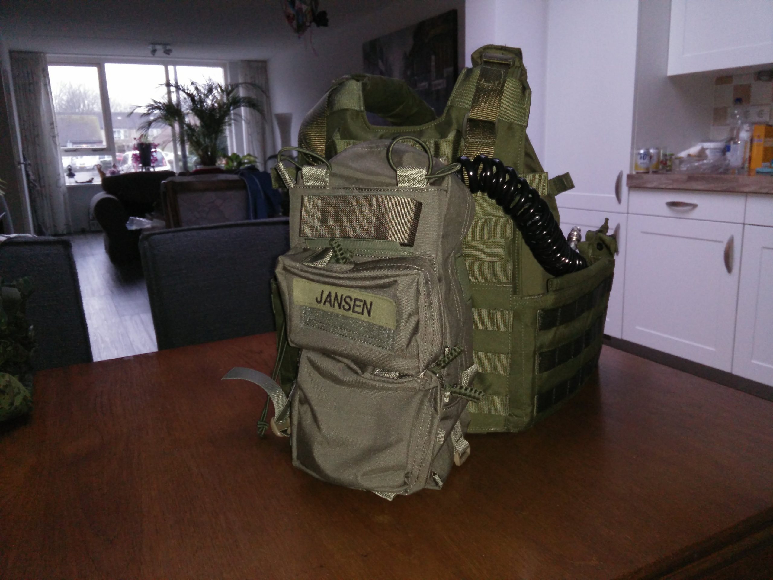 Invader gear plate carrier