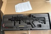 Complete Cyma mp5 upgraded versie met 5 mags titan lader en batterij