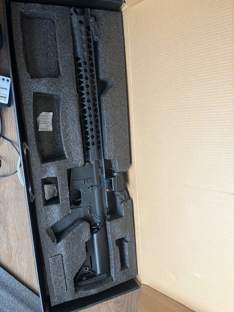 Complete starter set met glock 5 specna arms sa-216 camo tas en vest