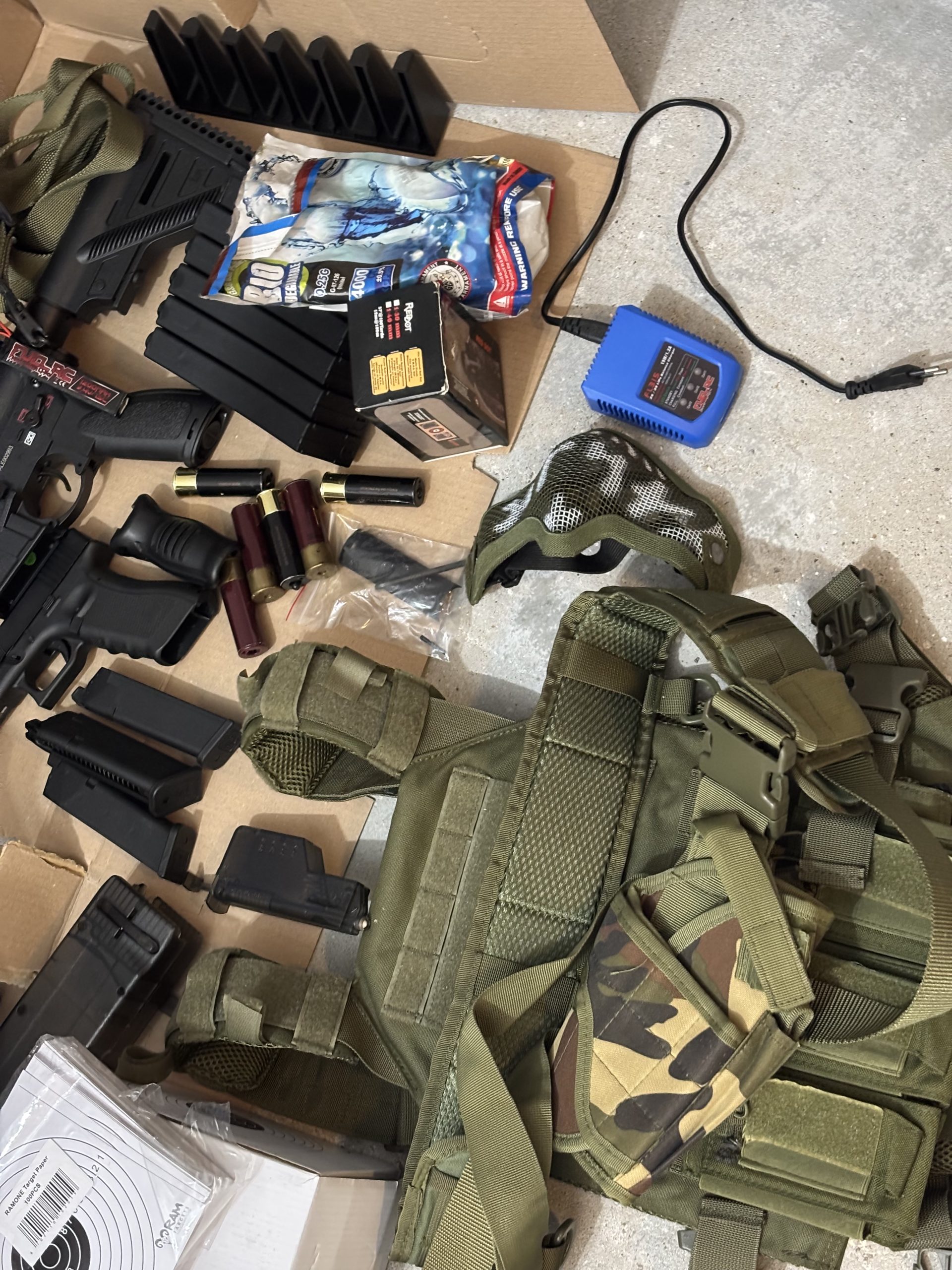 Complete airsoft set — H&K 416 A5 (lang), Glock 17 Gen4 (pistol) & Shotgun M56DL — alle accessoires + tas