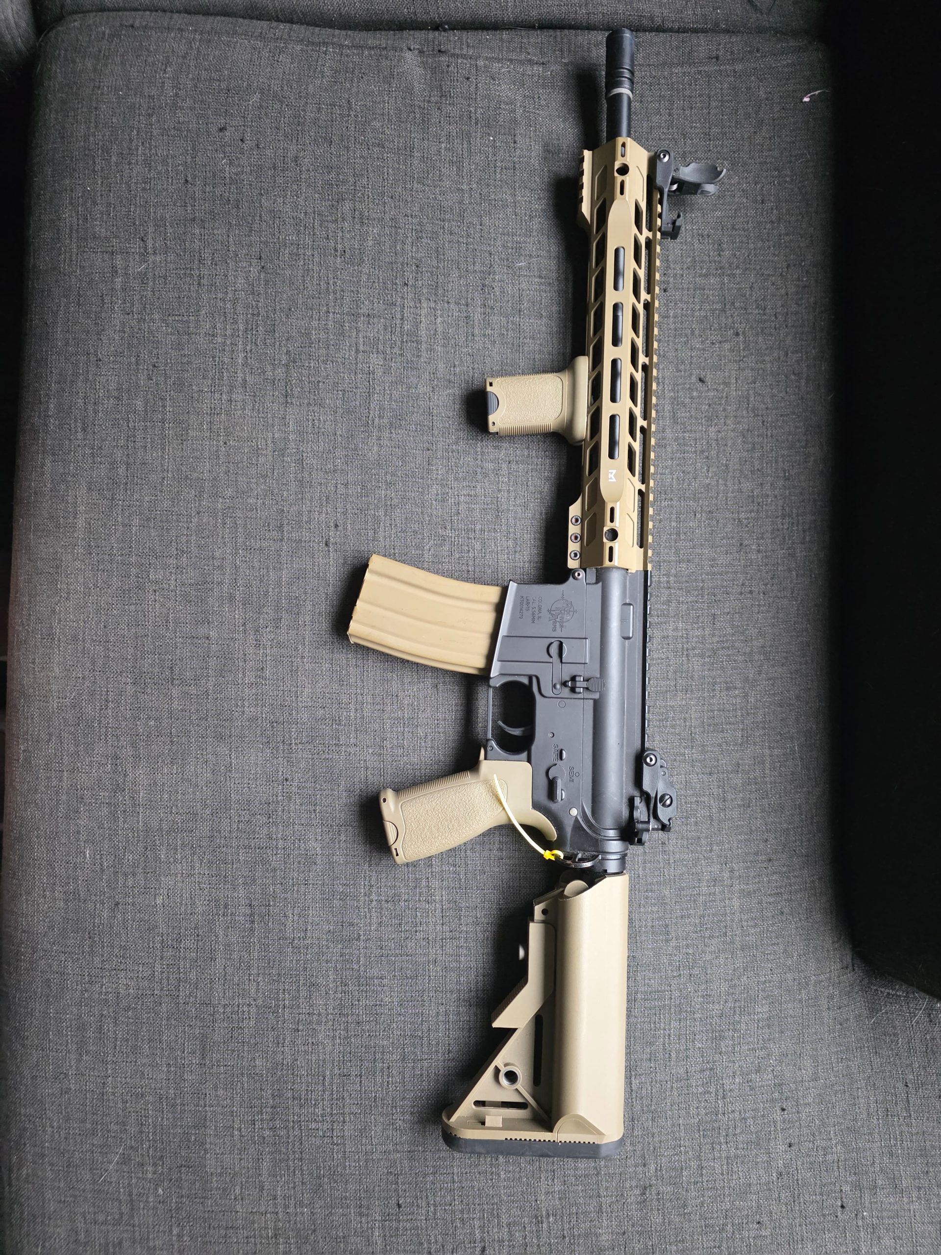 Specna Arms SA-E14 EDGE Airsoft Replica – Compleet Set – Tan/Zwart