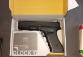 Glock17 Gen4 op co2 patroon. en extra.