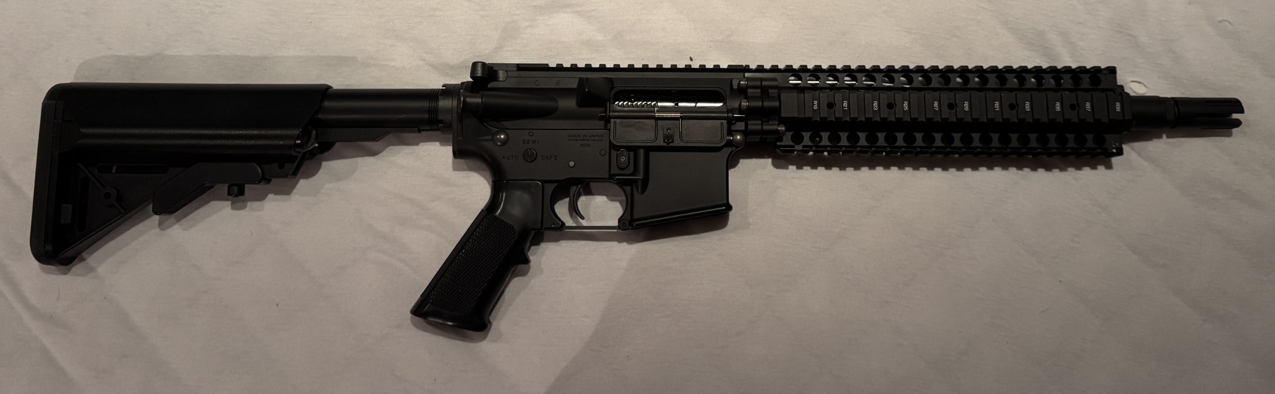 Tokyo Marui Daniel Defese Recce Rifle te koop voorzien van Titan mosfet.