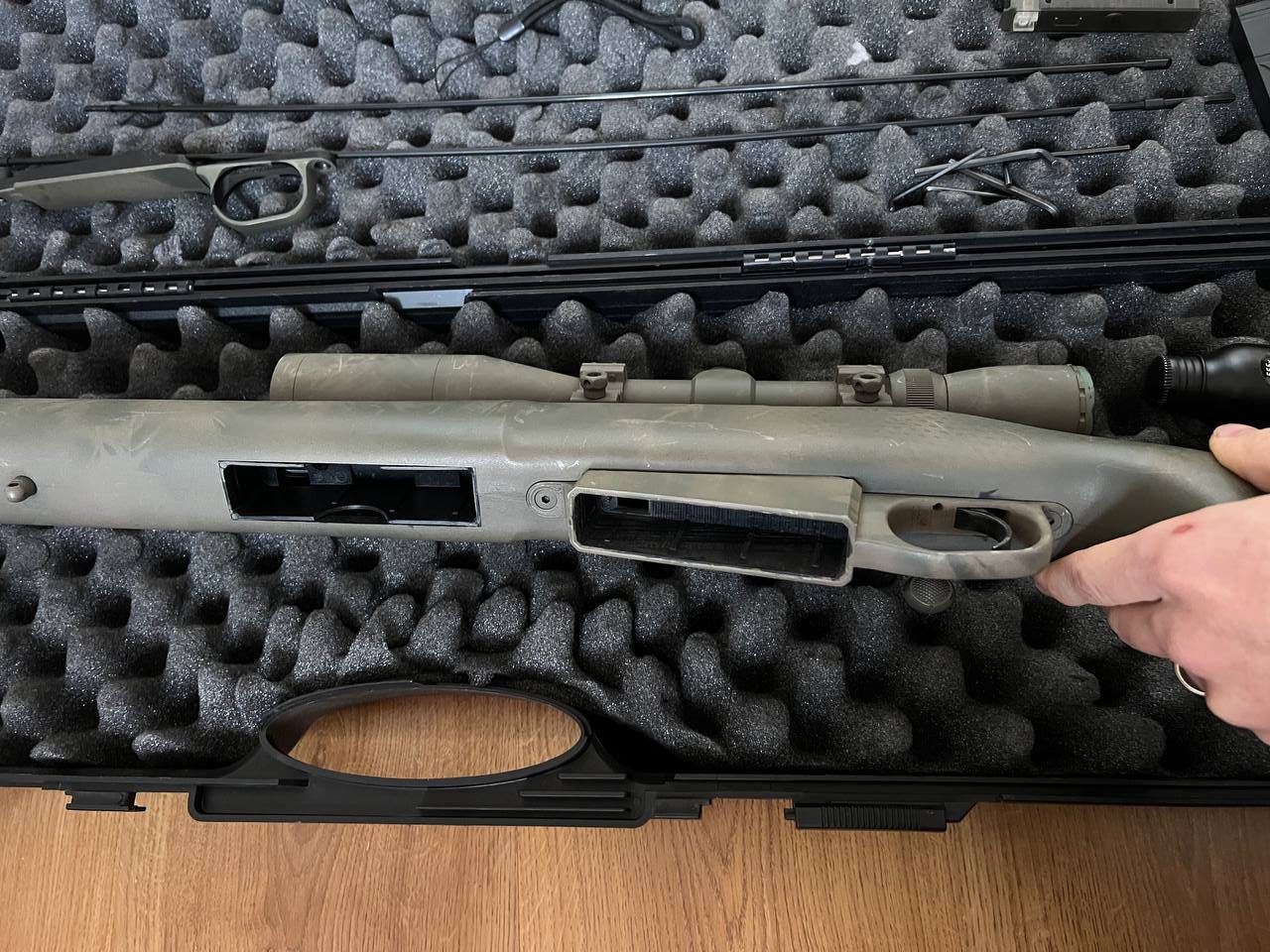 Novritsch SSG24 met scope, magazijnen, bbs, koffer en camo