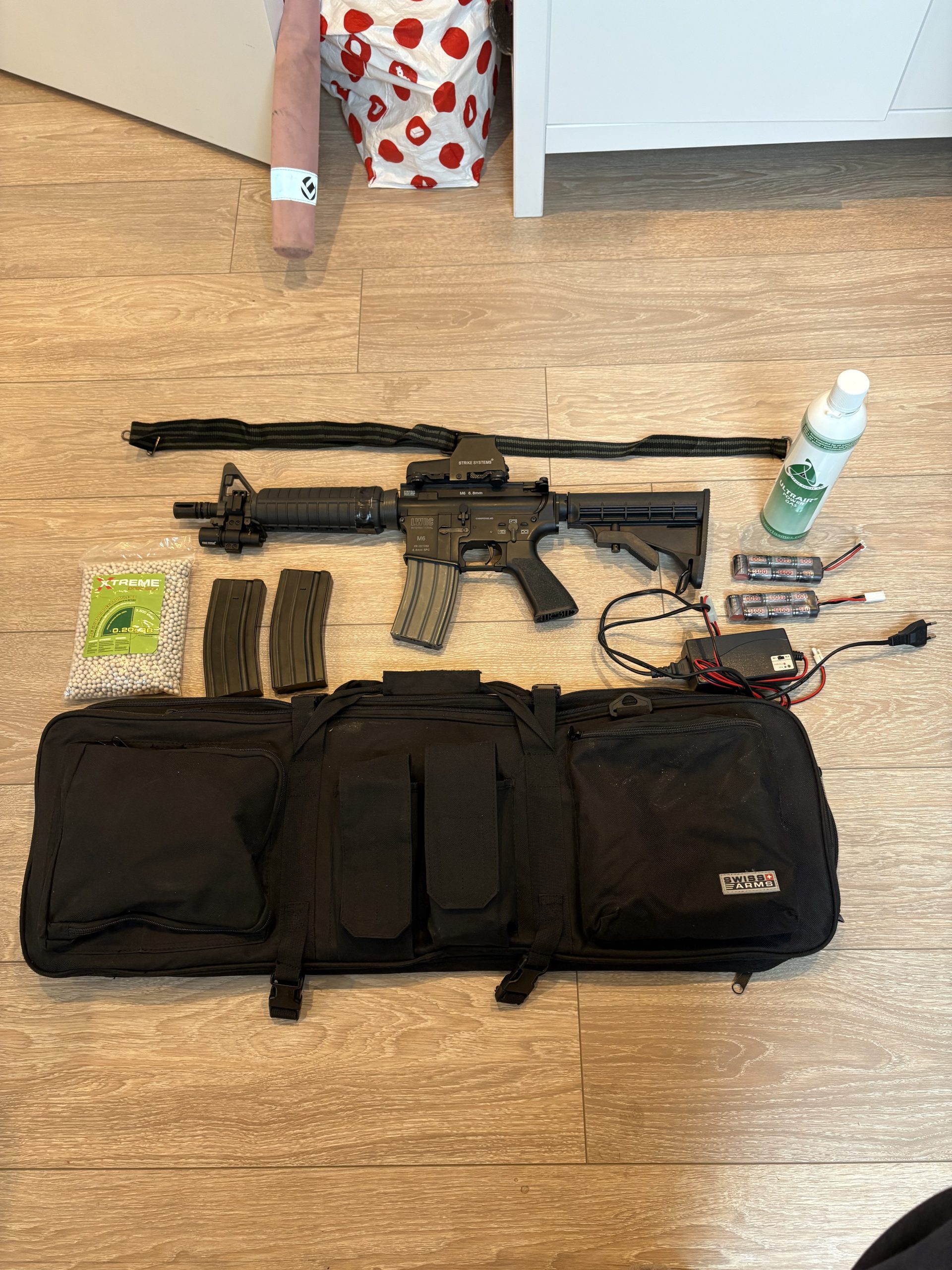 M6 met foedraal en toebehoren