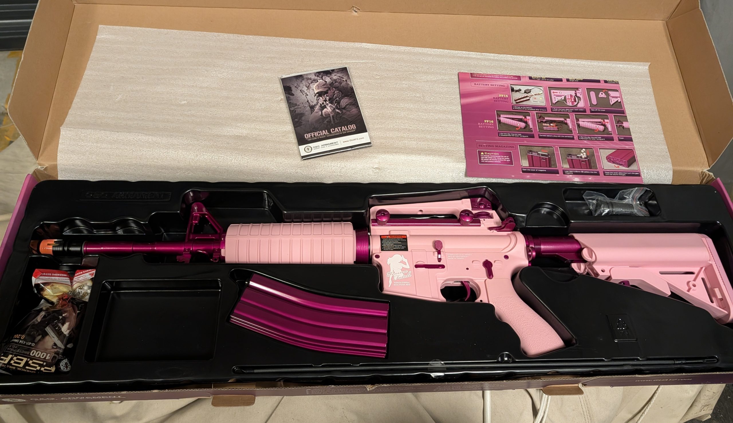 M16 femme fatale G&G Pink