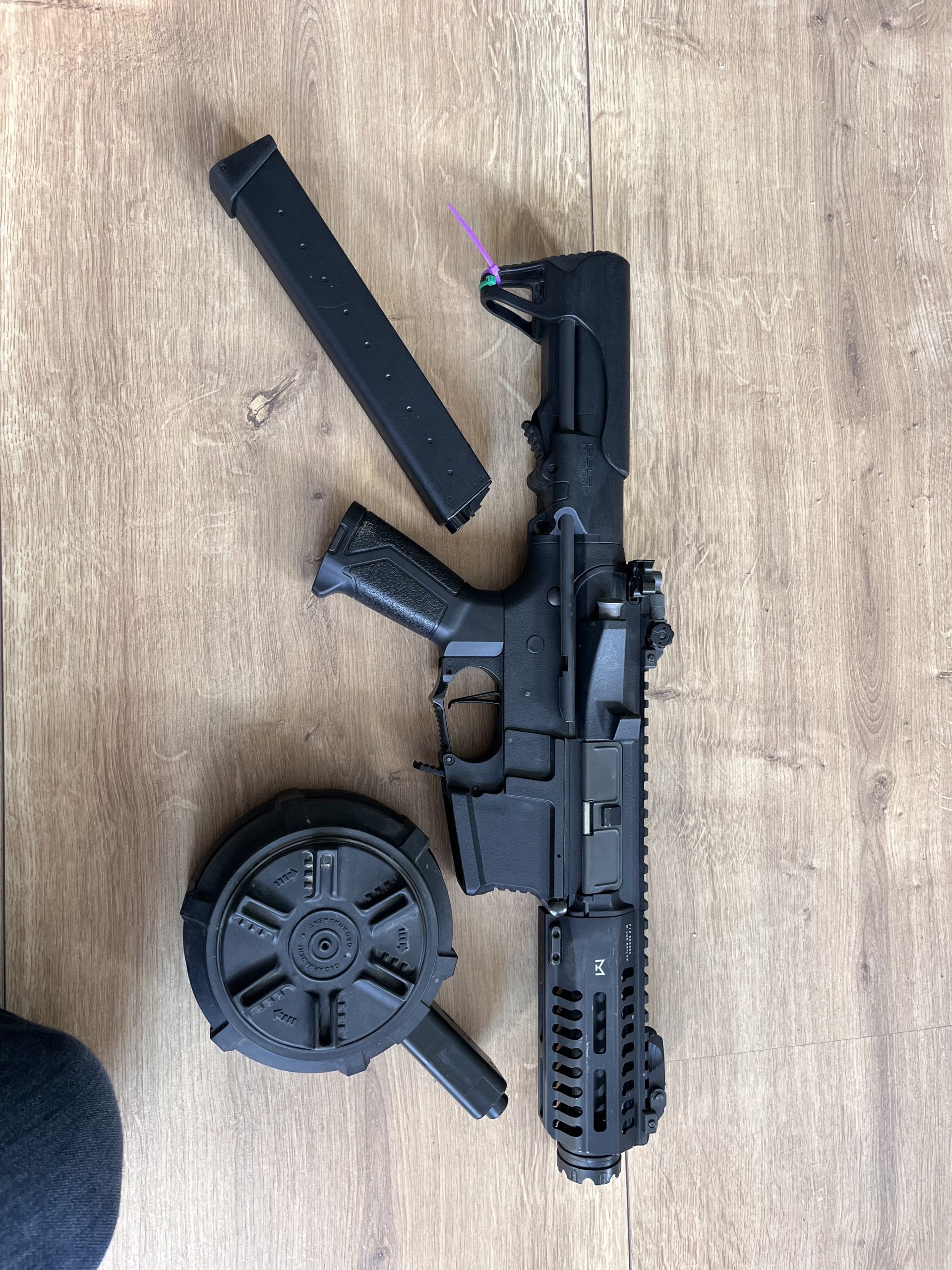 ARP en SSR9 + Drum + Koffer + Magazijnen