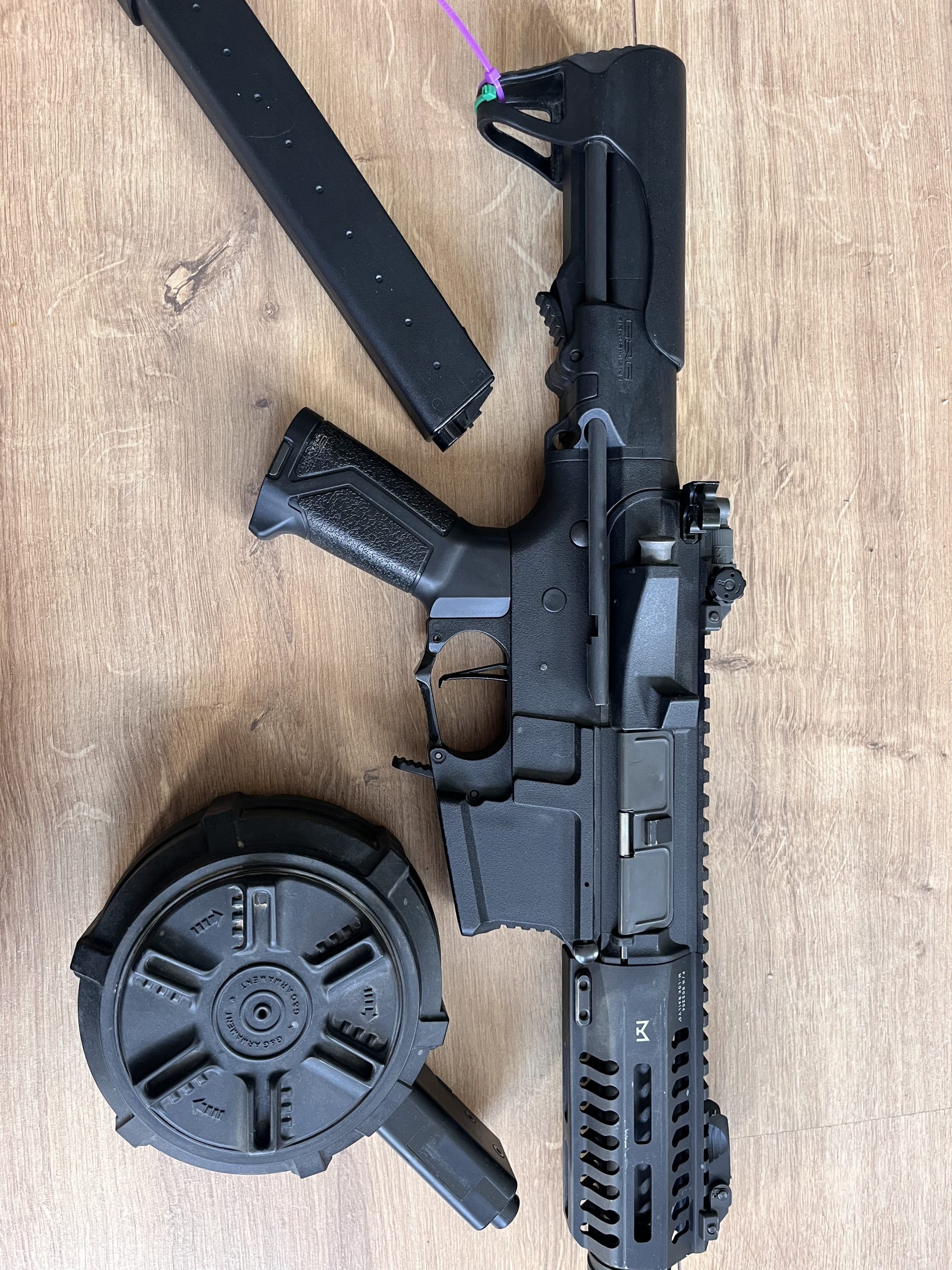 ARP en SSR9 + Drum + Koffer + Magazijnen