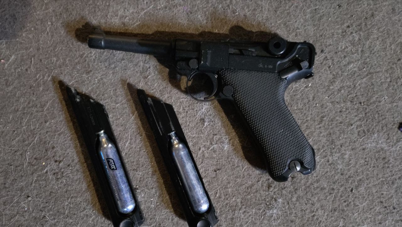 Te Koop: StG 44, M3 Greese Gun en Luger P08 replica’s