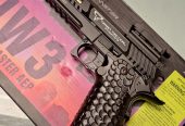 UNIEK: TTI JW3 Combat Master AEP – Custom Barrel (Tracer Ready) & Red Dot – Gloednieuw
