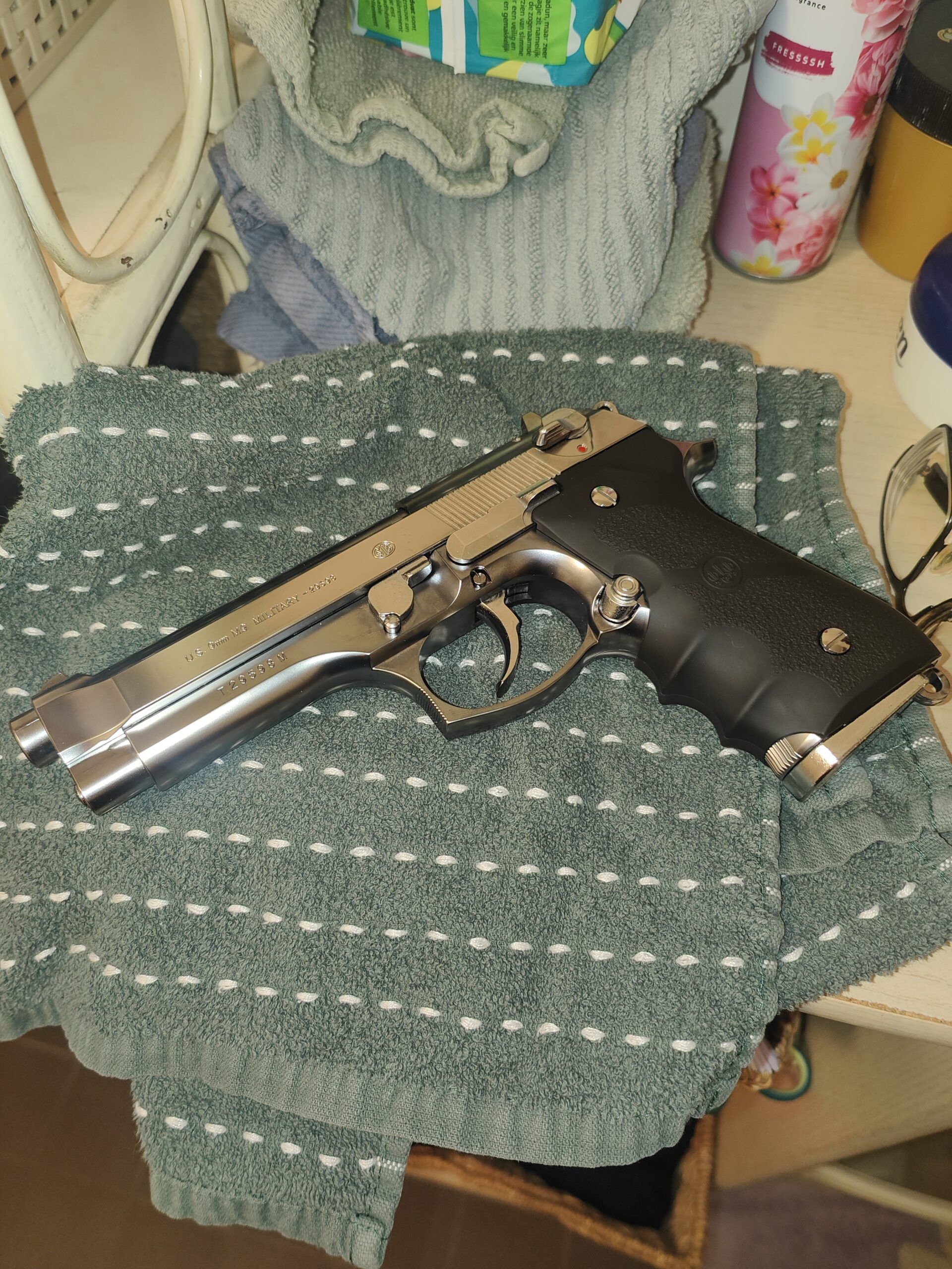 Tokyo Marui M92F chrome/stainless