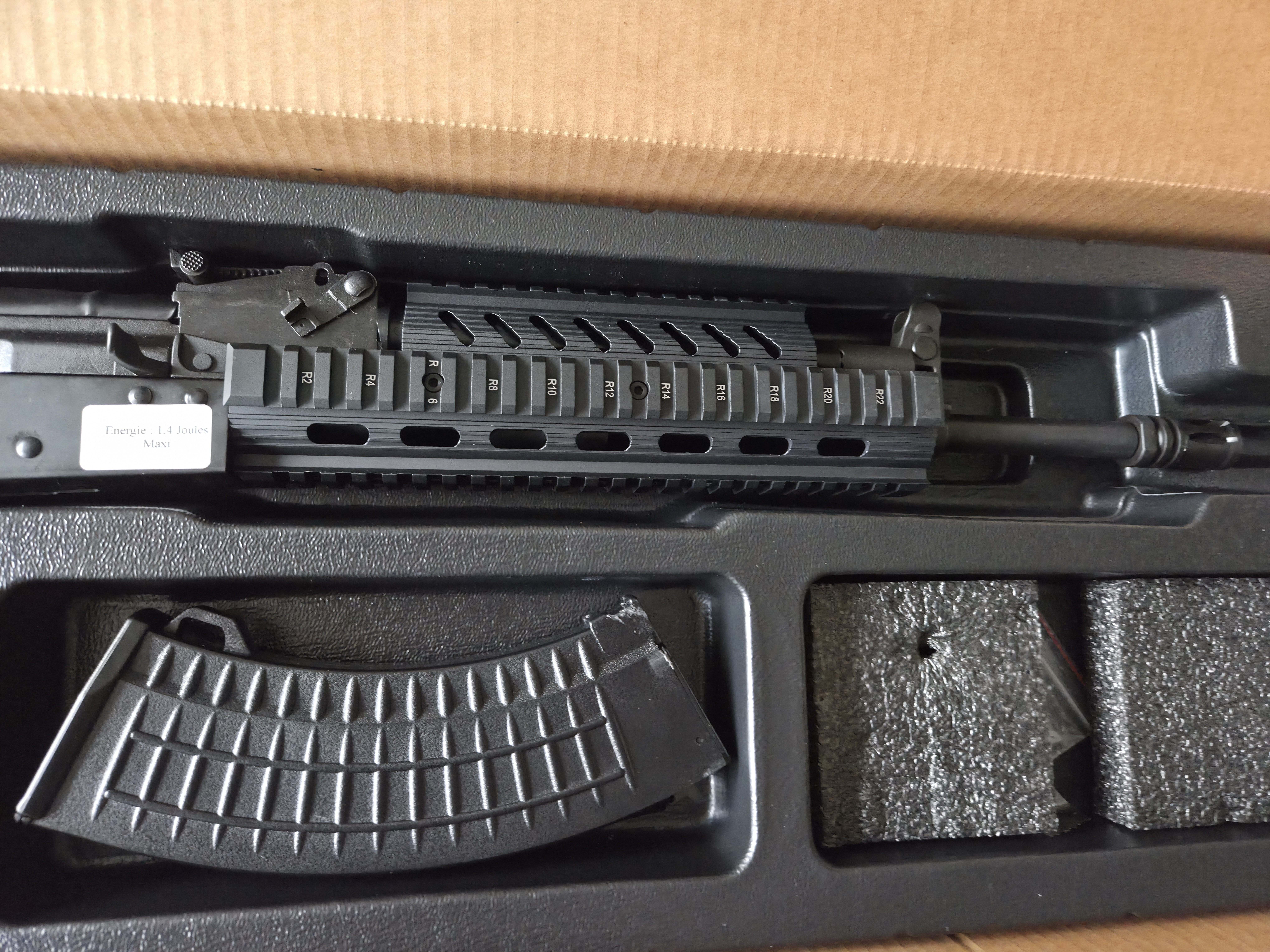 TX MIG BLACK AEG HELEMAAL NIEUW EN COMPLEET