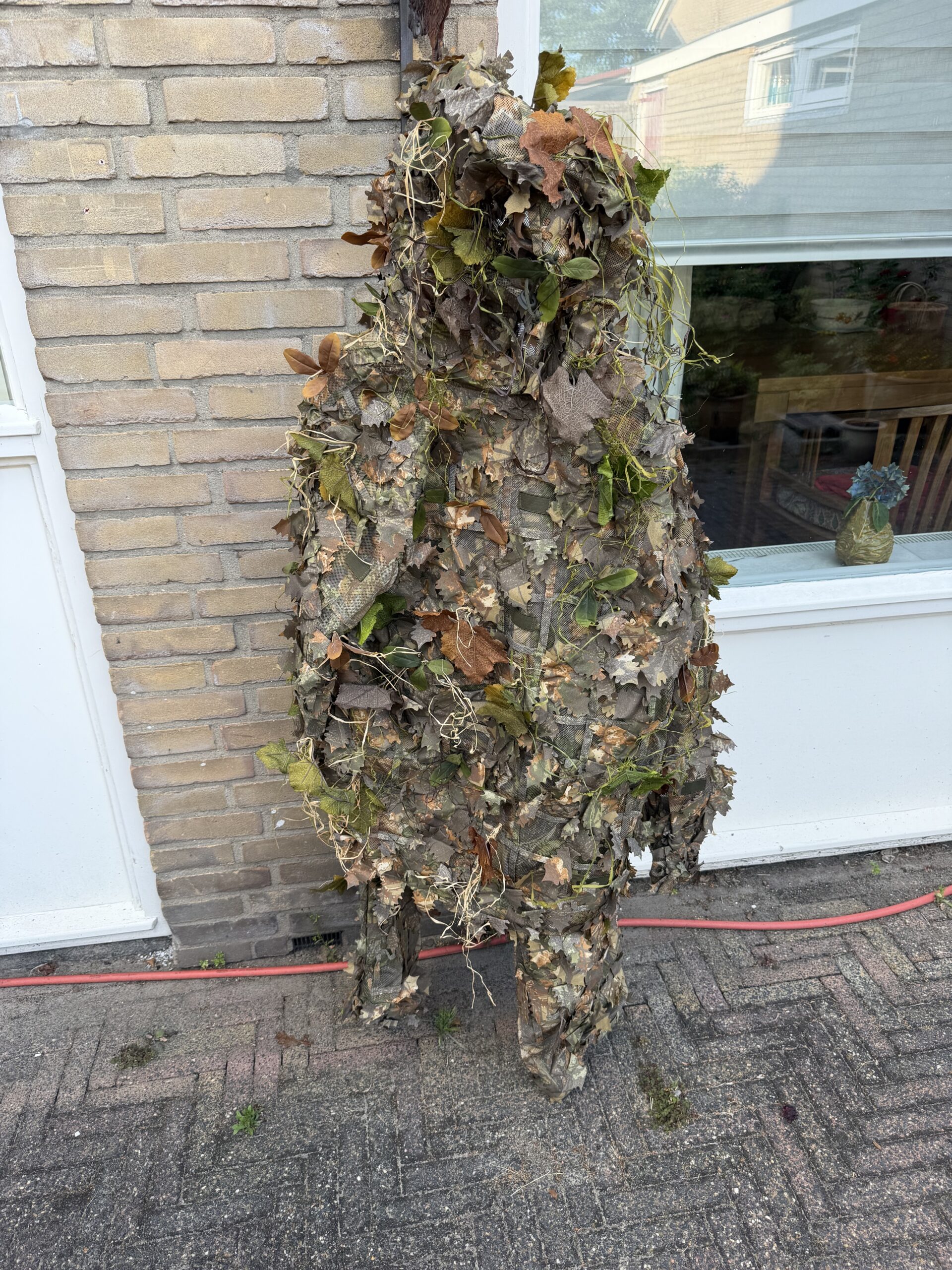 Airsoft Ghillie Suit (M) Kicking Mustang Concealment System