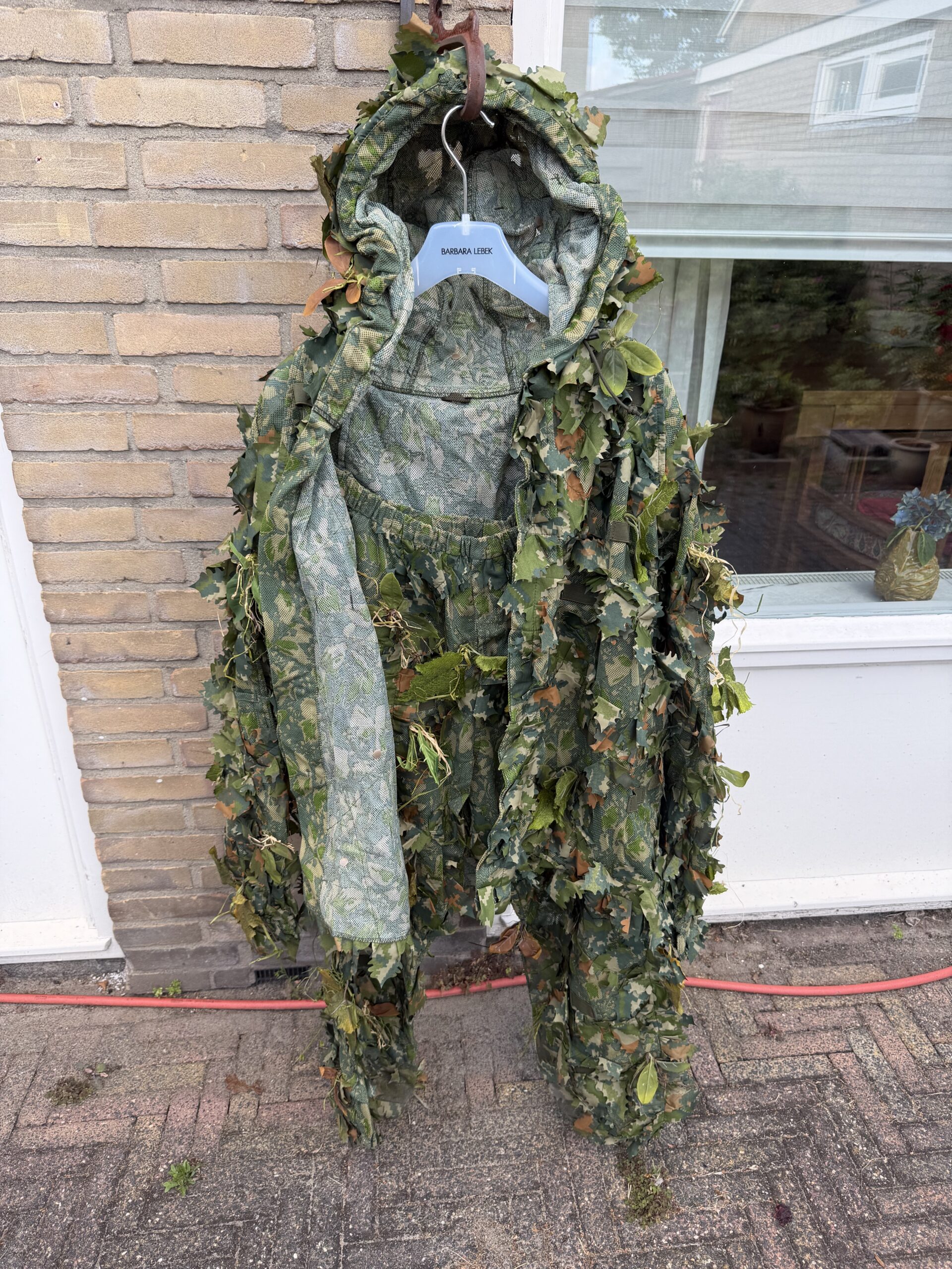 Airsoft Ghillie Suit (M) Kicking Mustang Concealment System