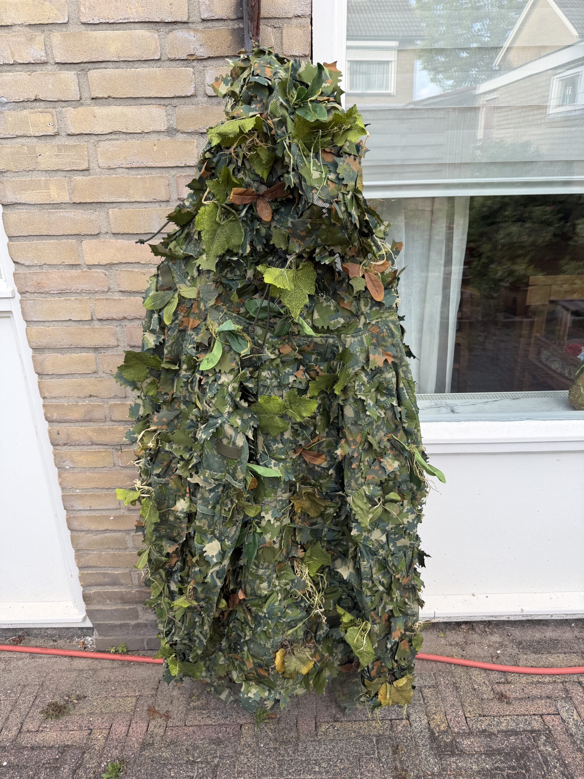 Airsoft Ghillie Suit (M) Kicking Mustang Concealment System