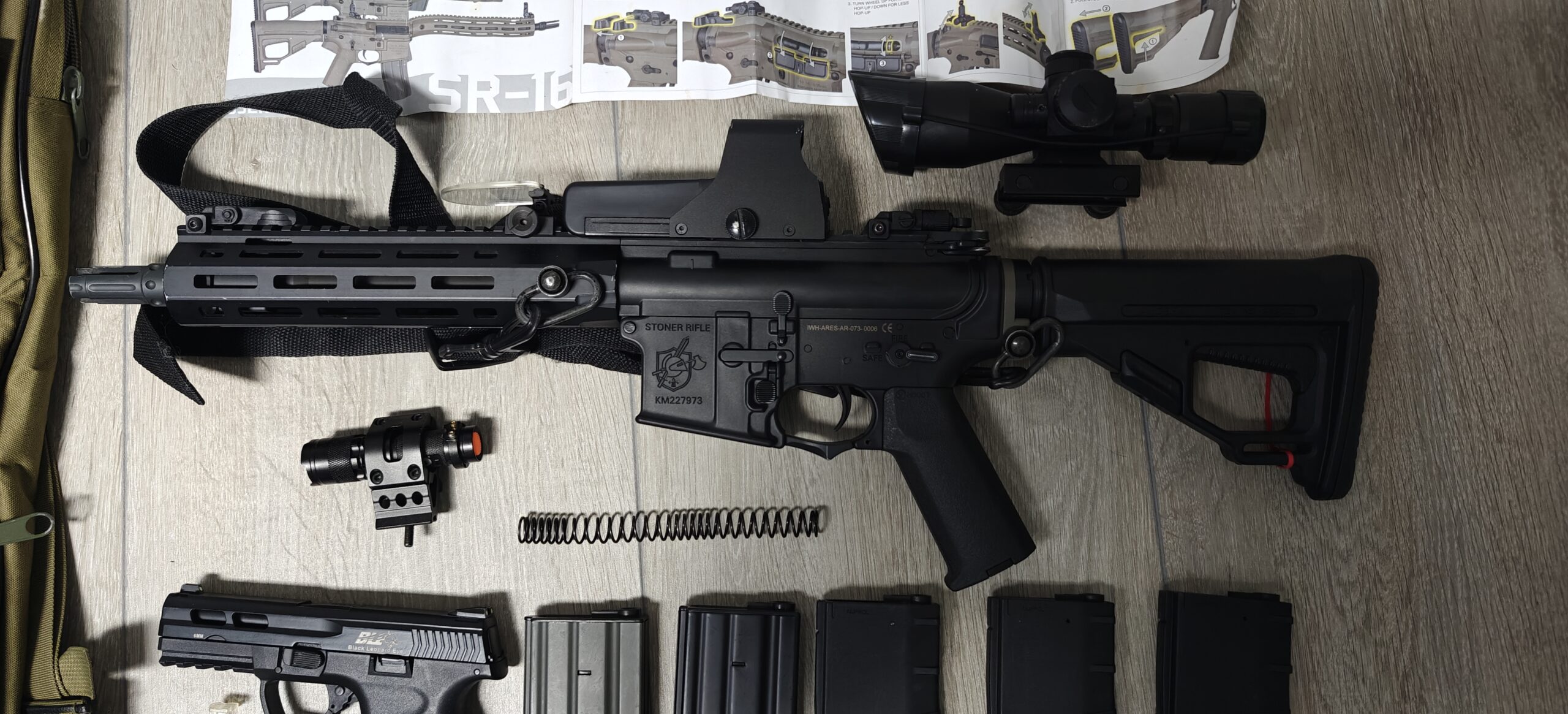 Complete Airsoft Starter / Loadout Kit – Ares SR-16 Stoner + ICS BLE Pistool & Gear!