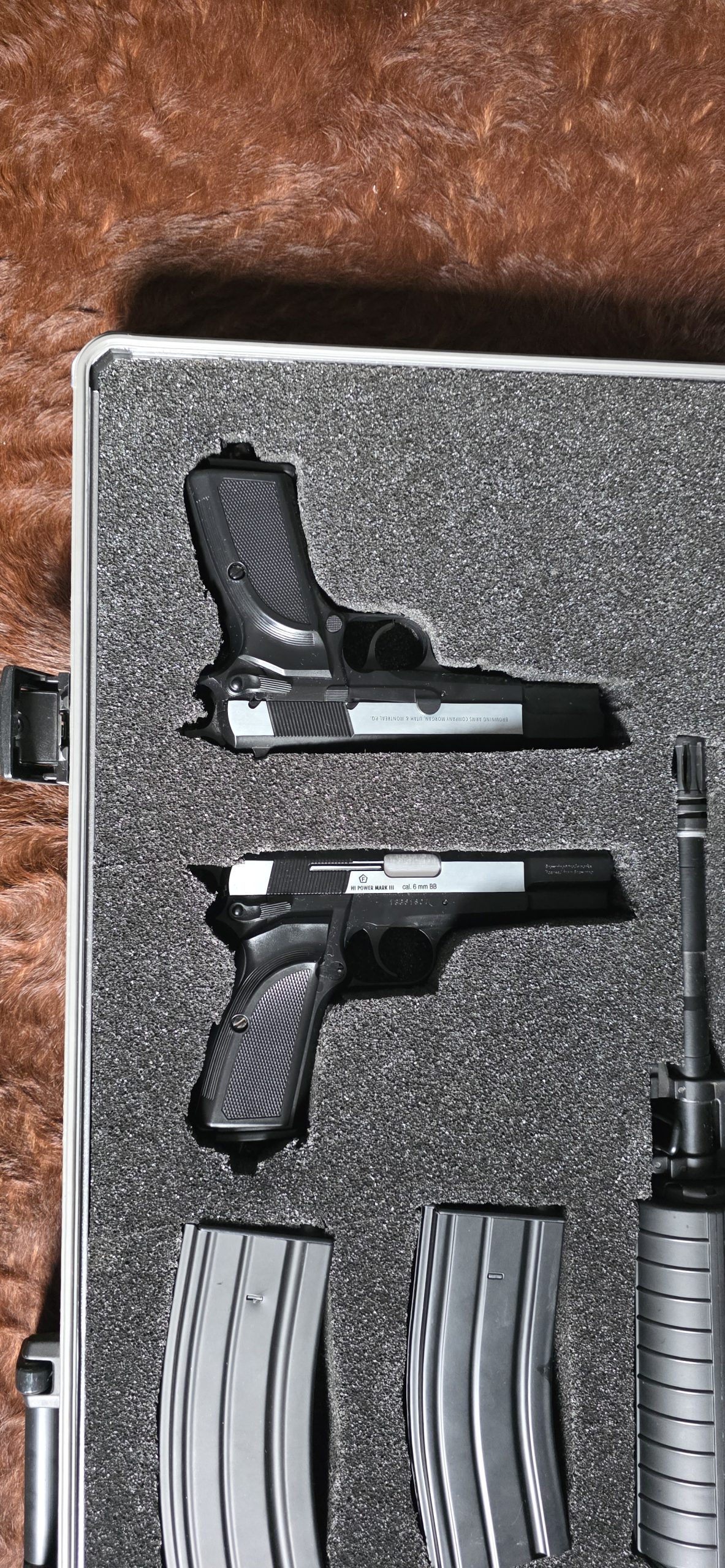 Te Koop M15A4 ArmaLite,Inc en twee stuks drowning hi power mark 3 op gas