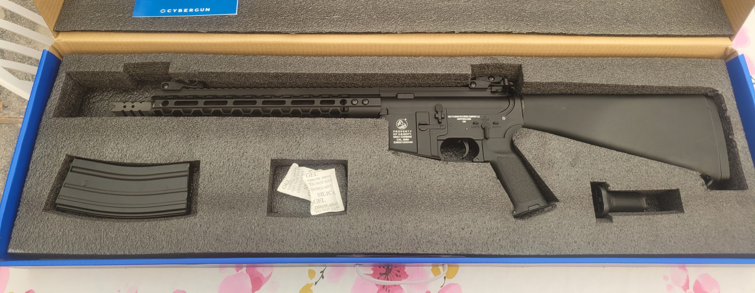 Cyma Cybergun M4 AEG NIEUW