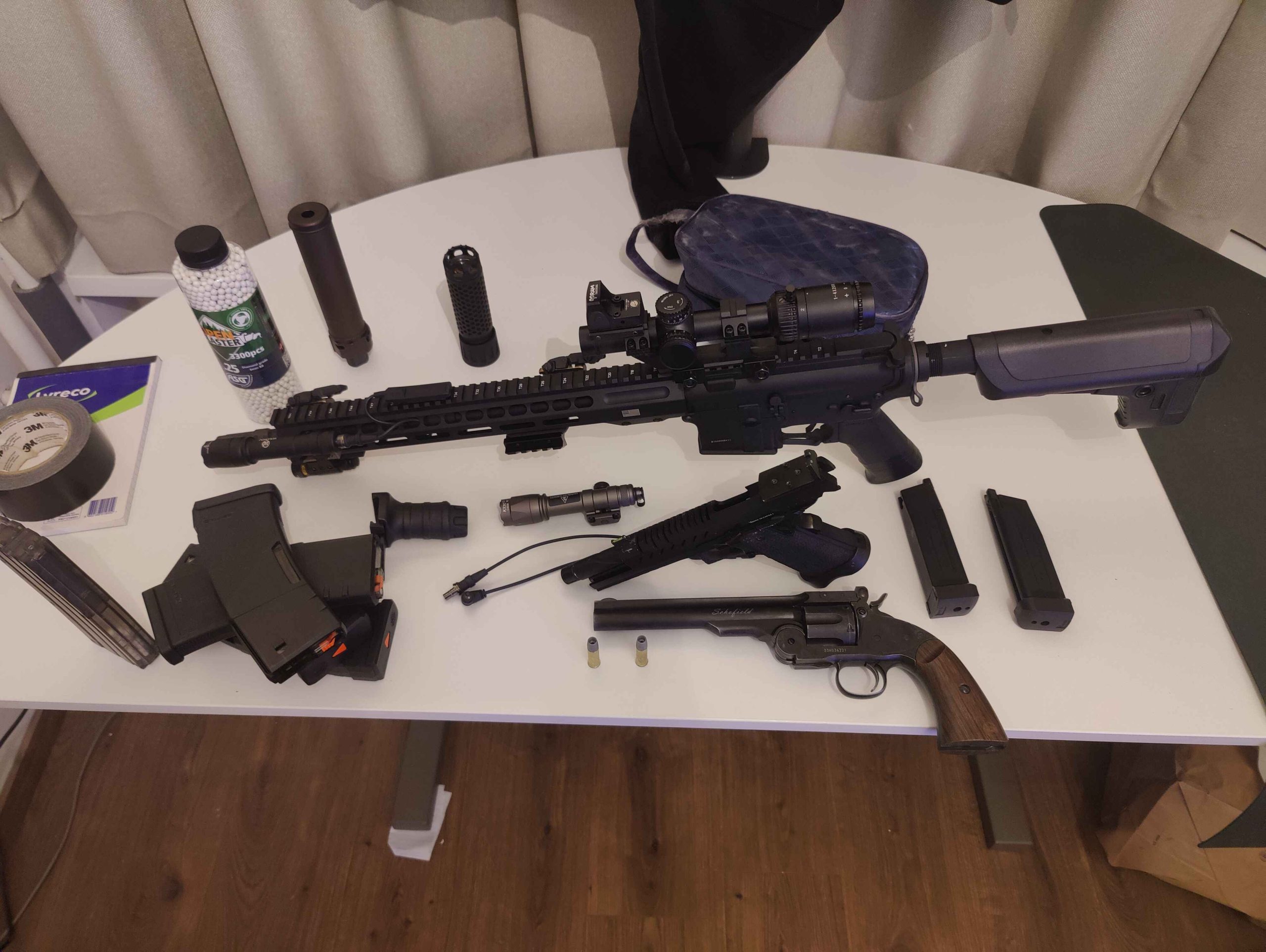Volledige loadout te koop, 800 euro Barret Rec7 + vorsk hicappa +schofield 8″ revolver