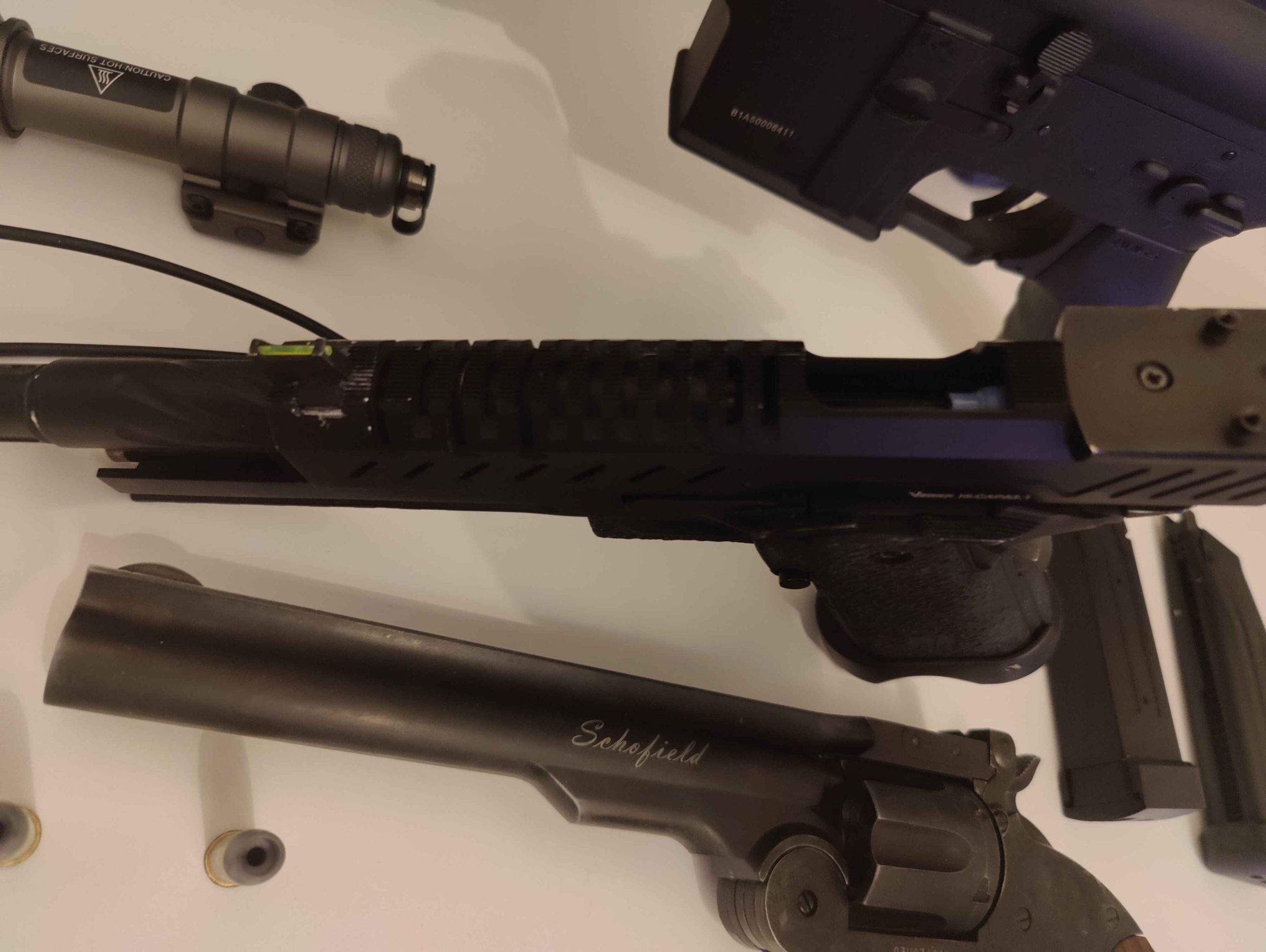 Volledige loadout te koop, 800 euro Barret Rec7 + vorsk hicappa +schofield 8″ revolver