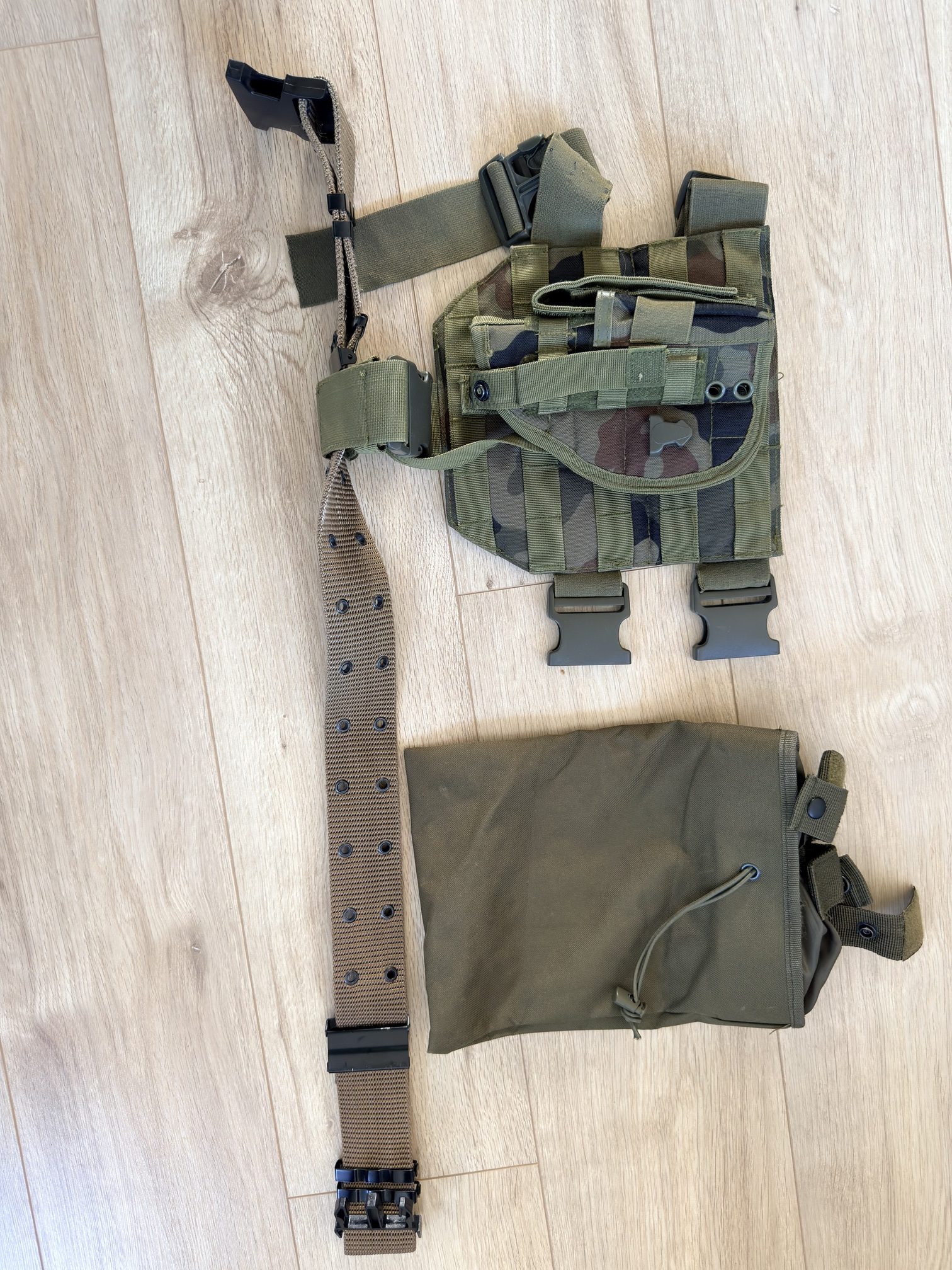 Wapentas en overige gear