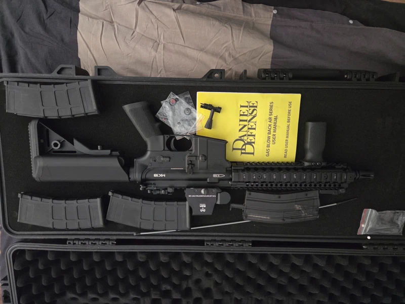Mk18 golden eagle nooit gebruikt 3 mags + 553 hollow sight + rvg vertical grip + speed loader + koffer