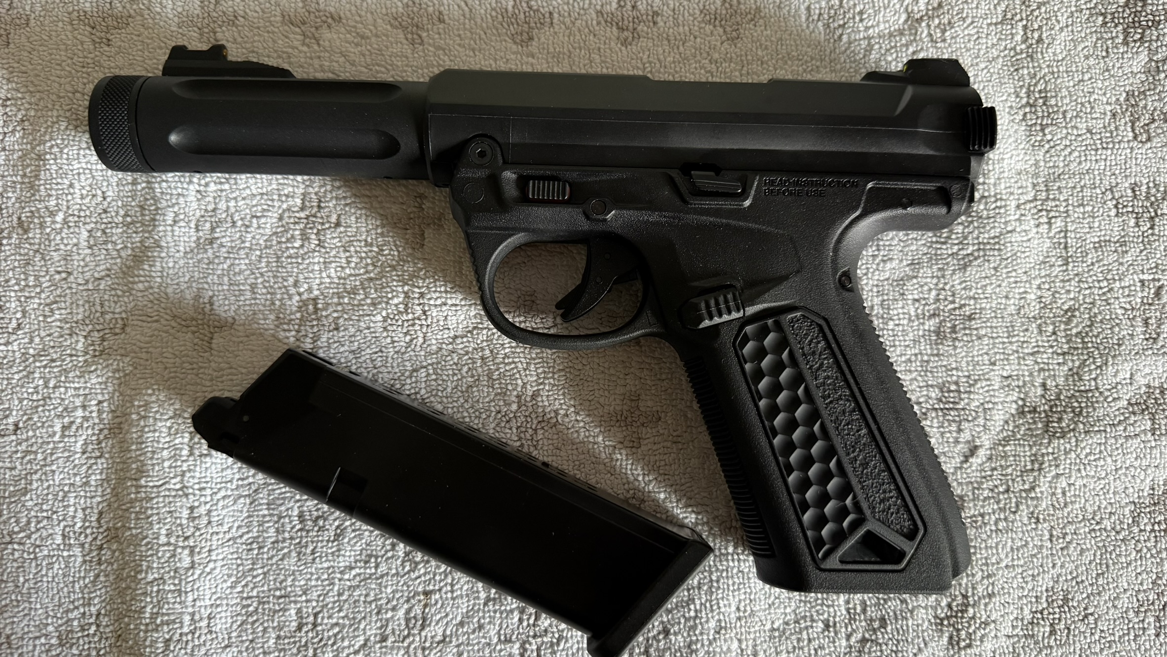 4 airsoftpistolen in 1 koop